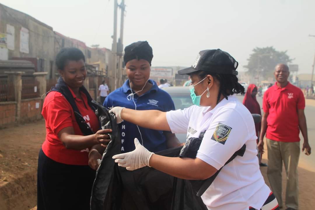 Evangelist Kufre Abasi Eyo leads WIHOFA church to Market Sanitation