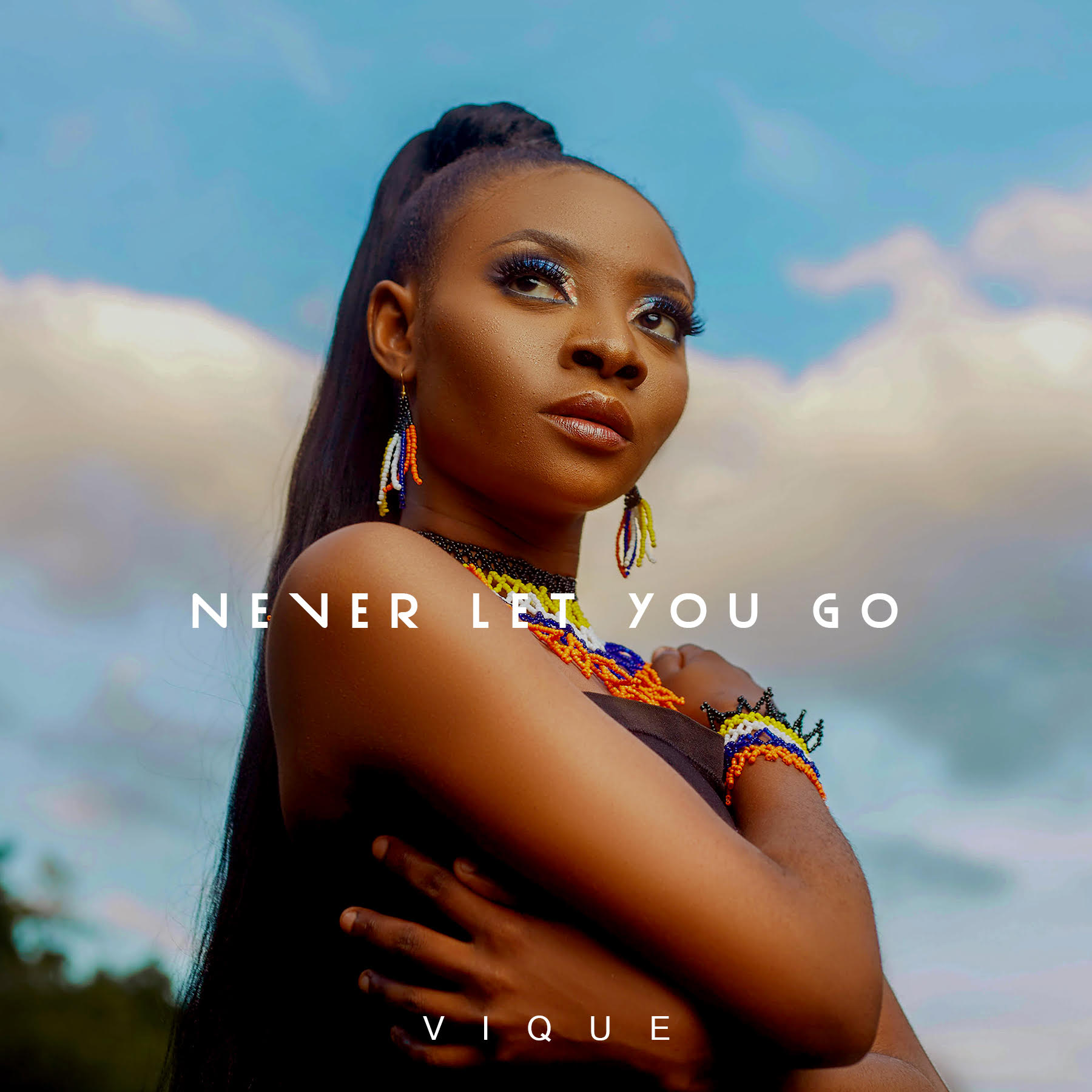 VIQUE RETURNS WITH NEW SENSATIONAL POP SINGLE "NEVER LET YOU GO