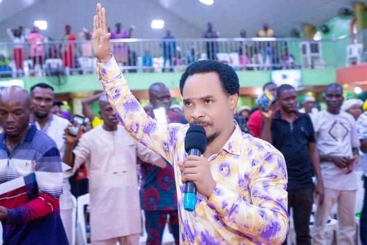 Prophet Odumeje pauses live prayers to insult someone