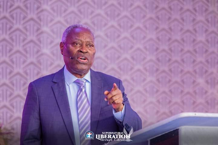 Pastor Kumuyi Clears Misconceptions About Women Covering Their Hair In The Church
