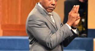 American Preacher Creflo Dollar Says Tithing Is Not Biblical, He Also Orders Congregation To Destroy Books And Videos He Released About Tithes Before