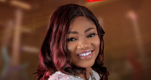 Official Video +Mp3 Download: Lora Akah Testifies In “Burden Lifter”