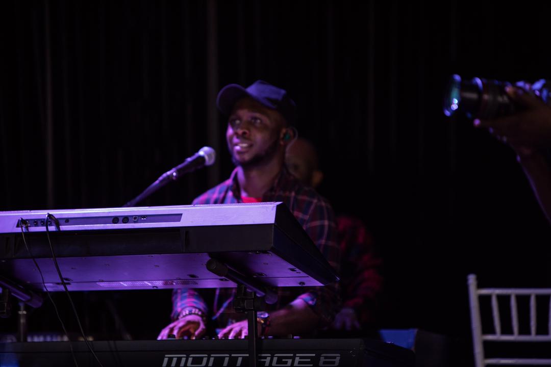 NIGERIAN HIT GOSPEL MUSIC PRODUCER: DERRICK WONDER NIGERIAN HIT GOSPEL MUSIC PRODUCER: DERRICK WONDER